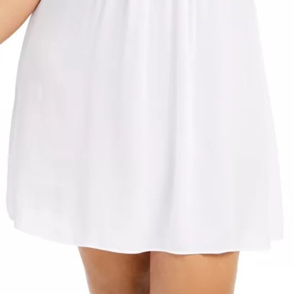 PLUS PrettyLace Chemise Nightgown - Picture 4 of 6